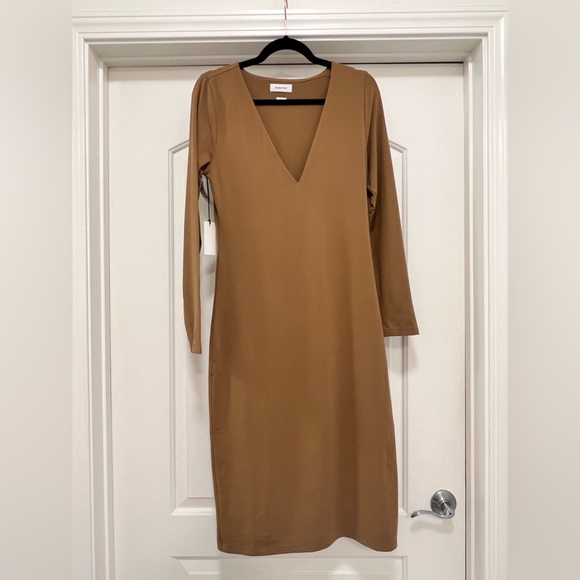 NWT Artitzia Babaton Contour V Neck Bodycon Midi Dress - Picture 8 of 13
